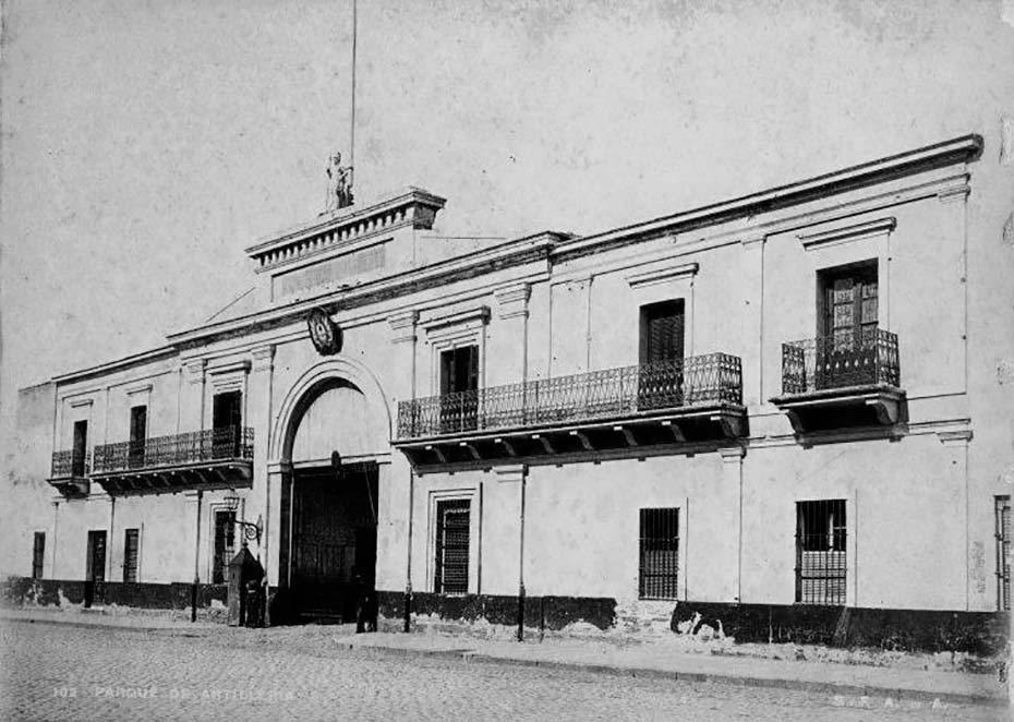 Parque de Artillería de Buenos Aires, ubicado en la calle Talcahuano, frente a la actual Plaza Lavalle. Demolido hacia 1900, hoy su lugar es ocupado por el Palacio de Tribunales.