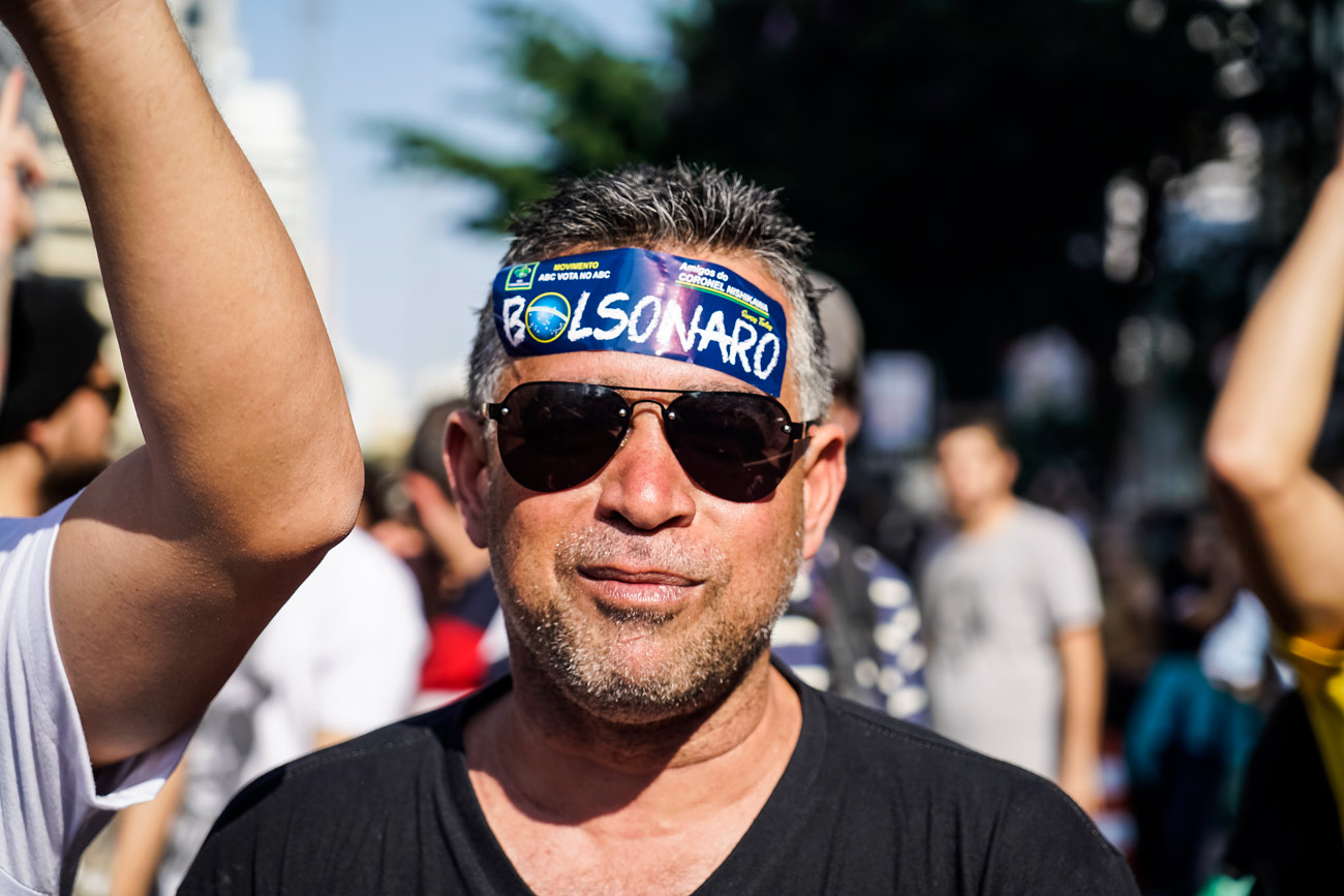 bolsonaro_viotti_caja_05
