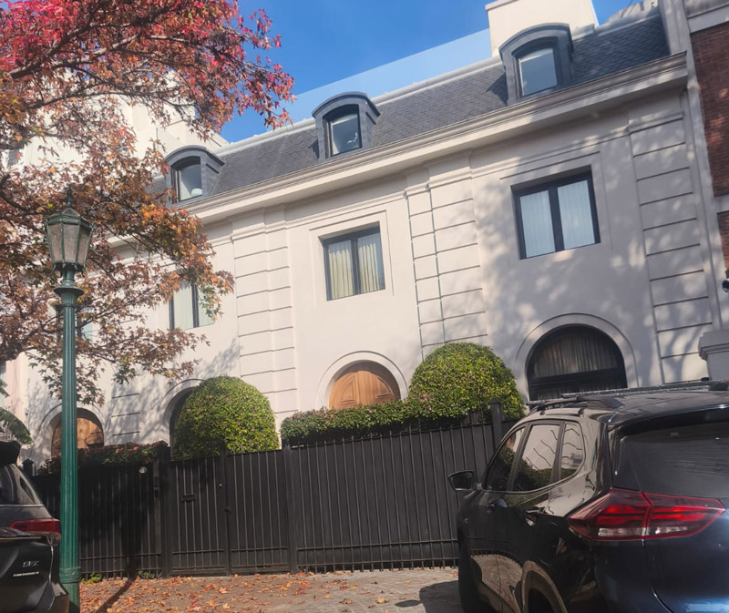 MANSION-THIEL
